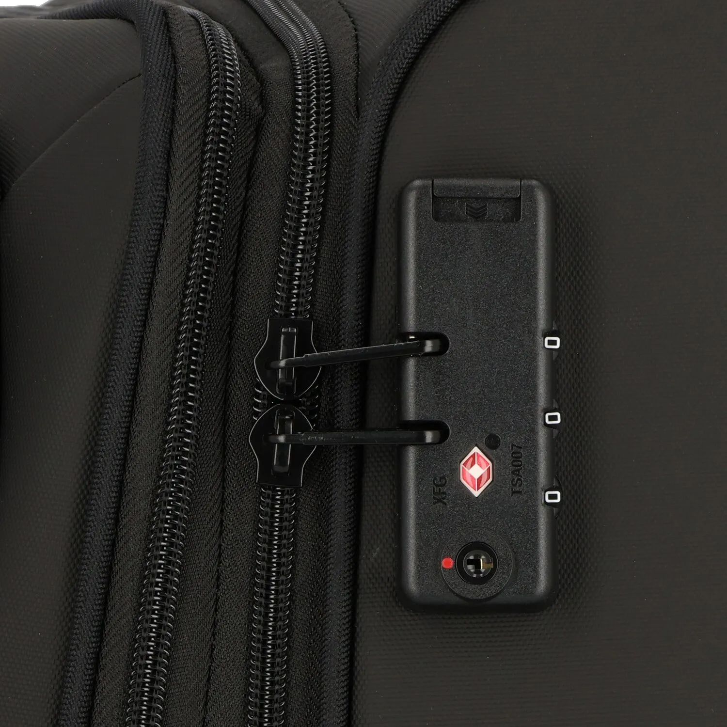 American Tourister Daring Dash 4 ruote Carrello M 66.5 cm con piega di espansione