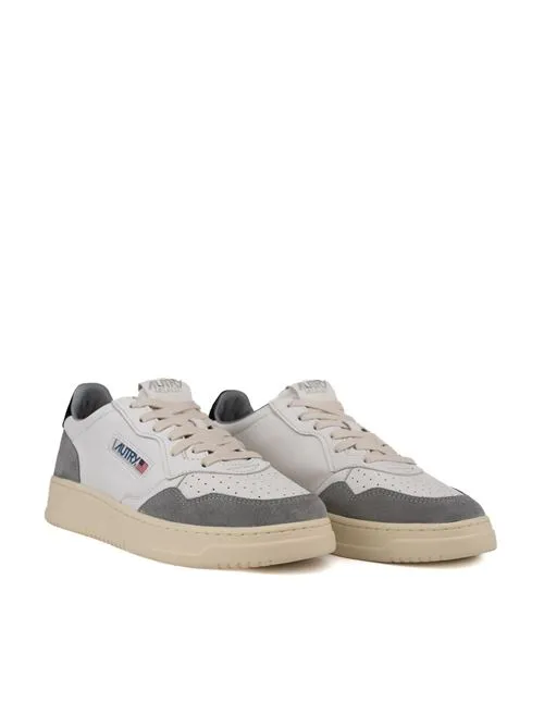 AUTRY     Sneakers Autry Medalist Low in pelle di capra e suede Bianco/Grigio