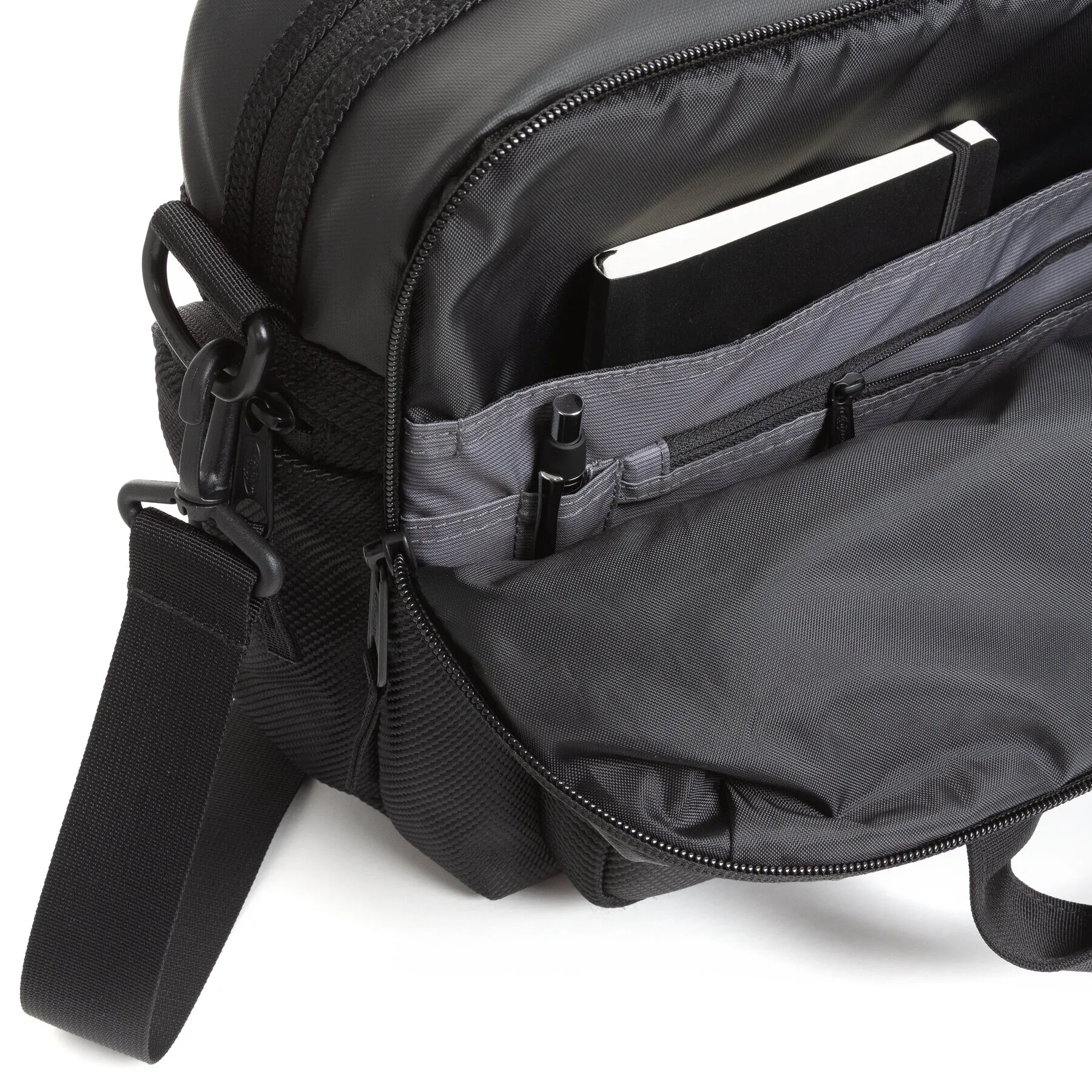 Borsa a tracolla Eastpak Sheldan
