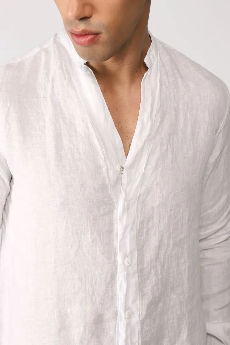 Camicia monocolour con scollo a V e bottoni tono su tono