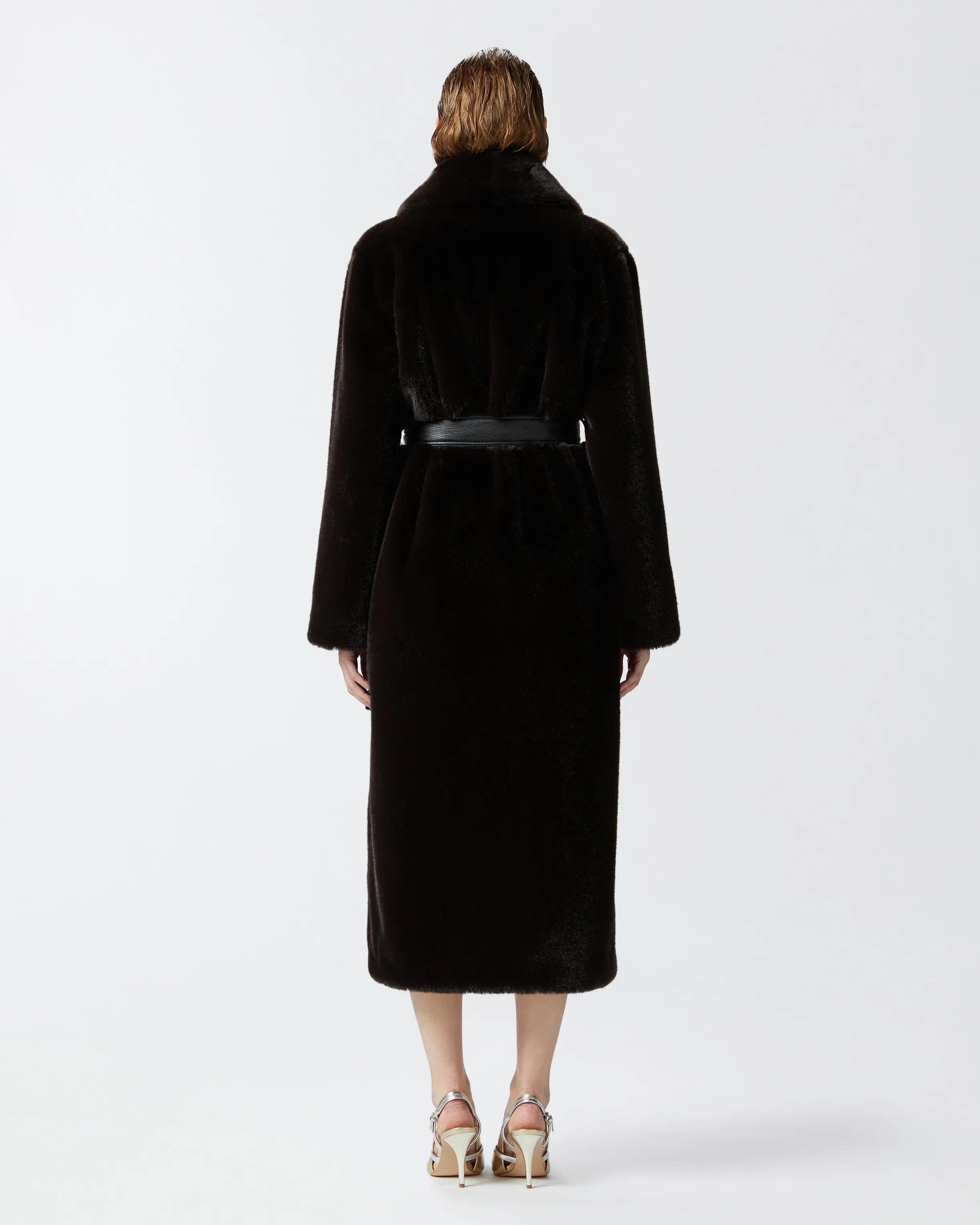  Cappotto lungo effetto pelliccia con cintura    