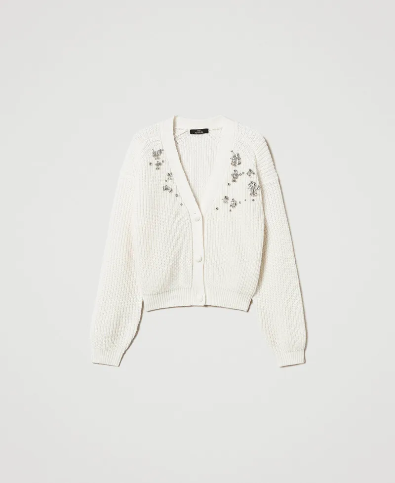 Cardigan con ricami fatti a mano