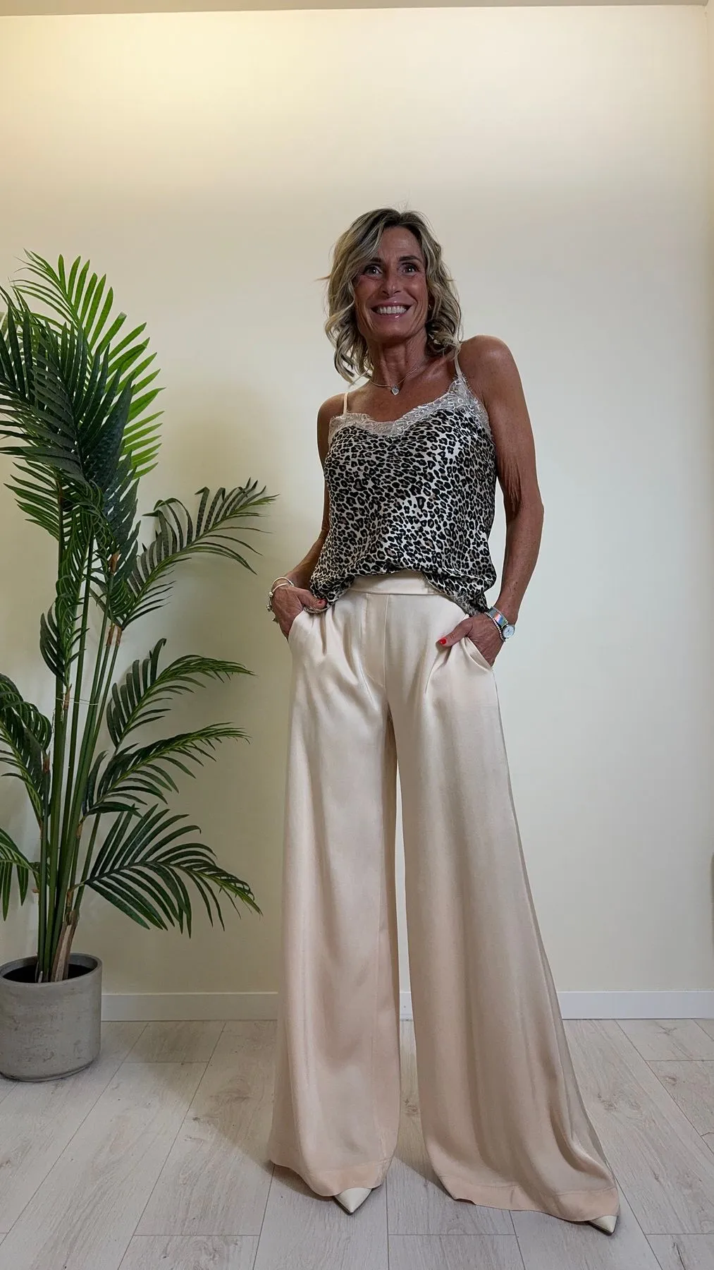 DAFNE - 18673FP14 - TOP RASO FANTASIA ANIMALIER CON INSERTO PIZZO E SPALLINE REGOLABILI
