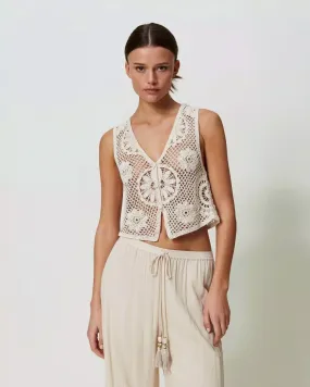 Gilet beige in maglia crochet di cotone a motivo rosoni