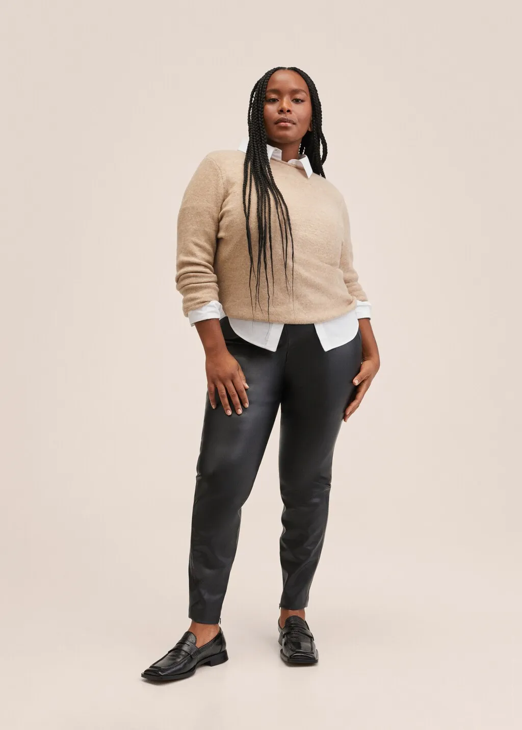 Leggings similpelle spacchi