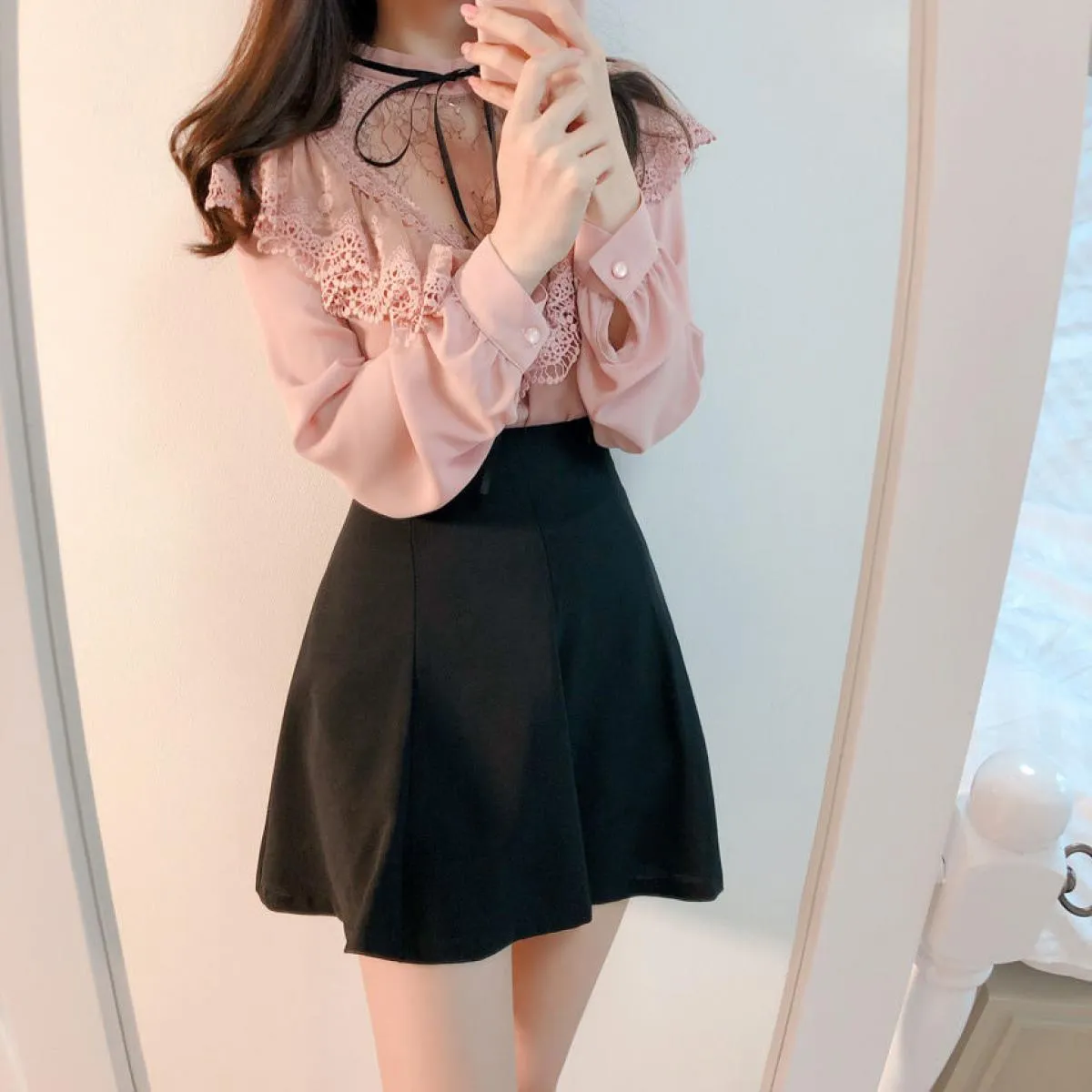 Minigonna nera stile donna Minigonna nera Minigonne donna
