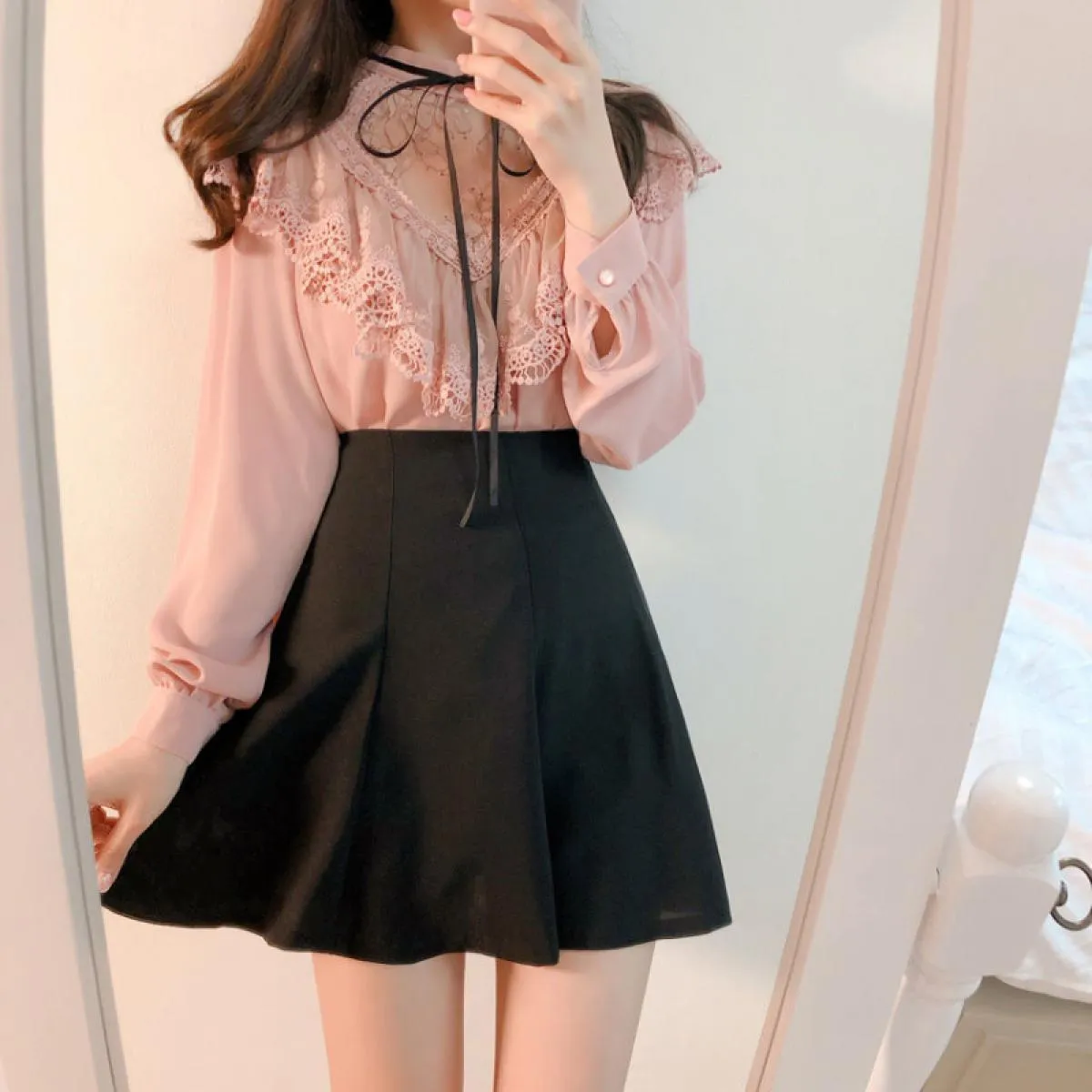 Minigonna nera stile donna Minigonna nera Minigonne donna