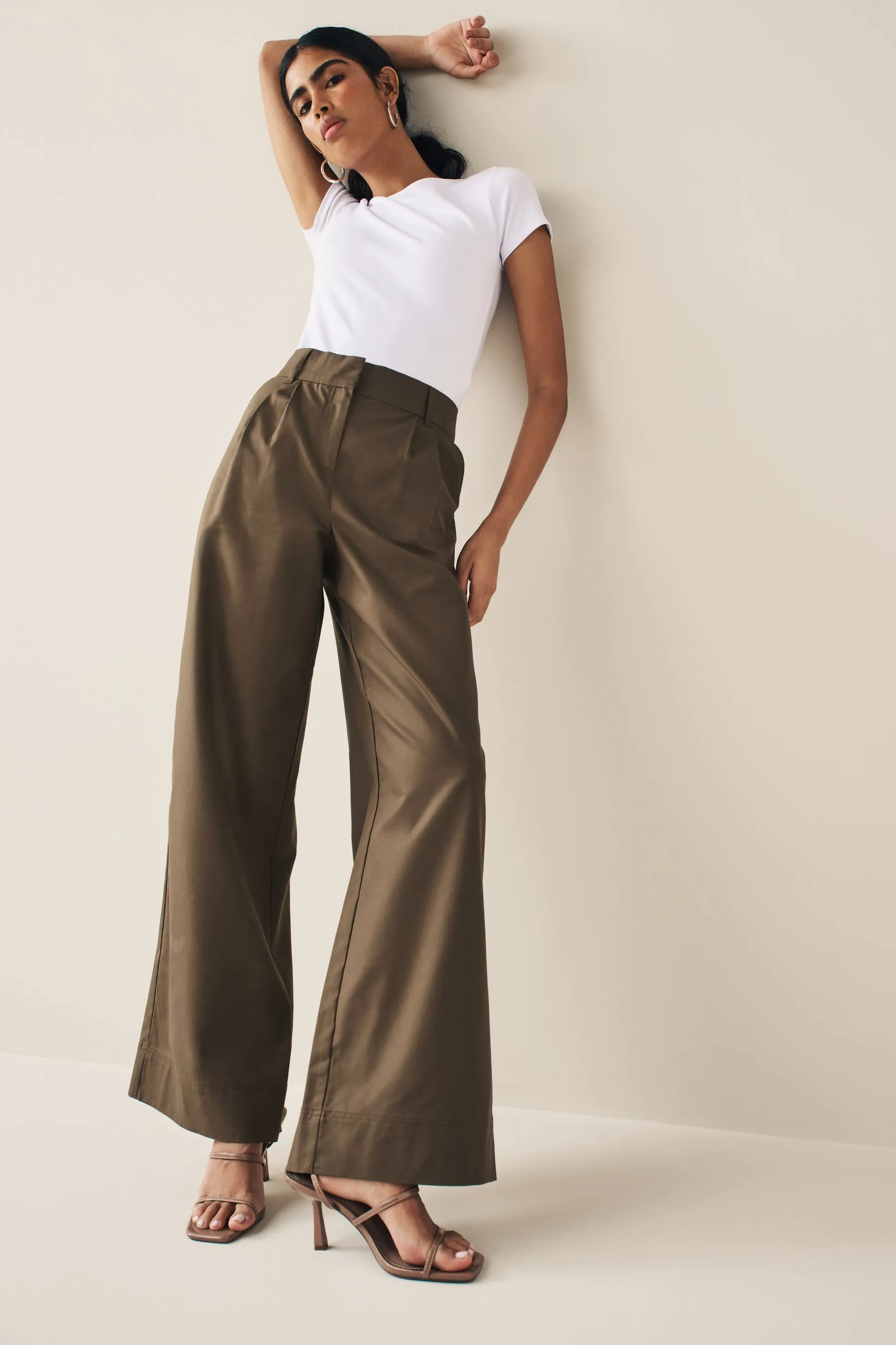 Pantaloni elegante a fondo ampio in misto cotone    