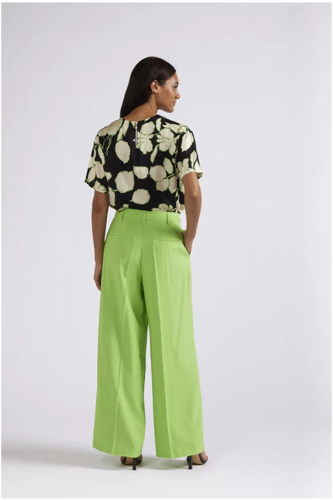 pantaloni palazzo fluidi in poliviscosa verde mela