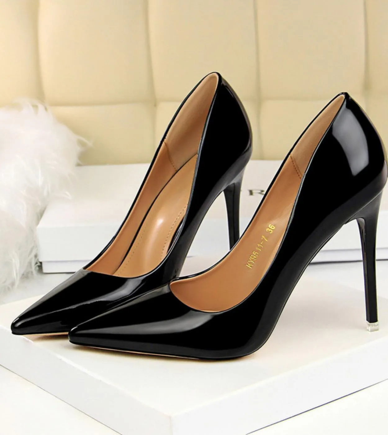 Scarpe con tacco alto da donna 2022 Scarpin oro Scarpe con tacco alto da donna Scarpe con tacco alto da donna