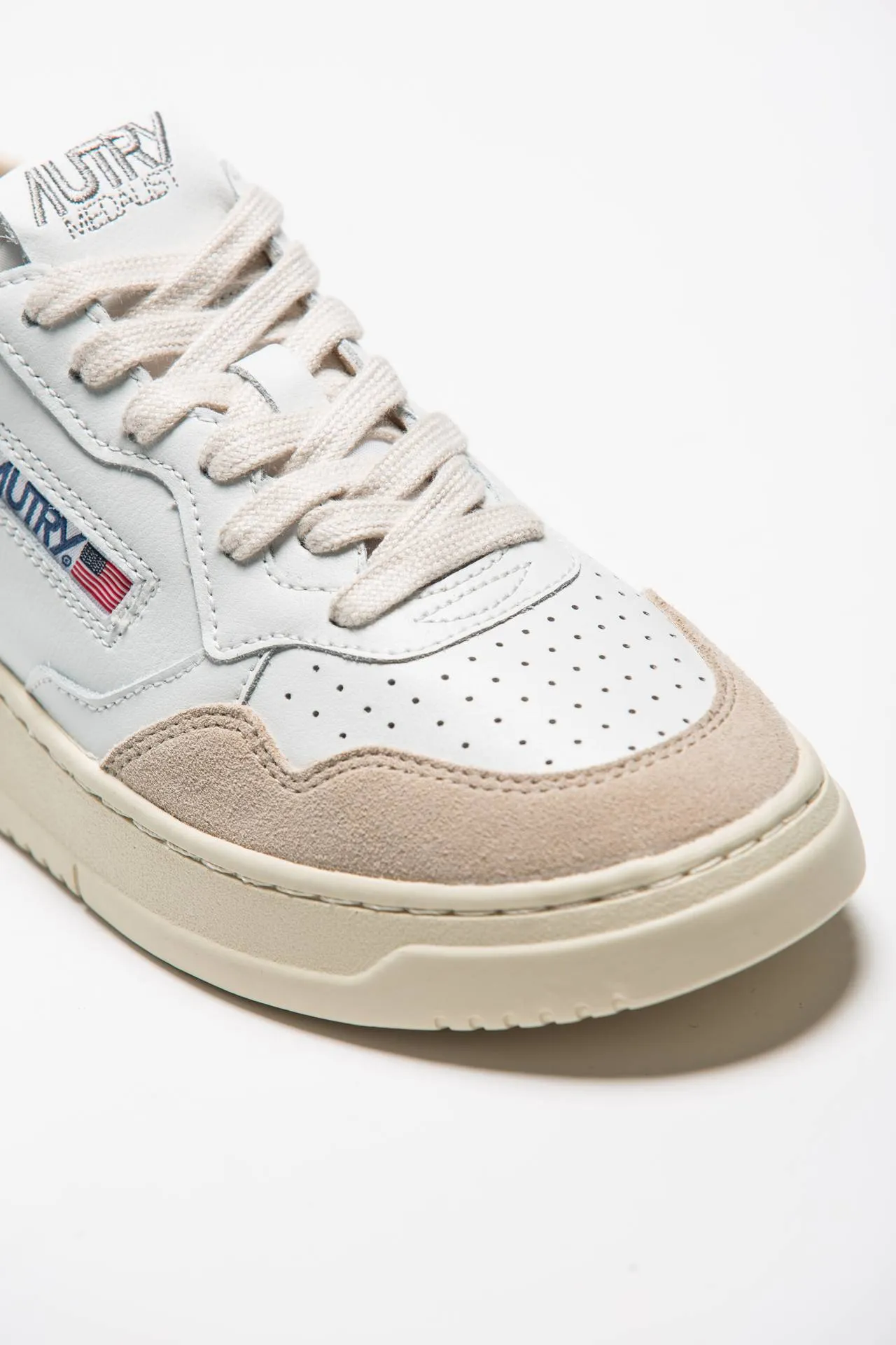 Sneakers MEDALIST LOW-AULW-LS28 