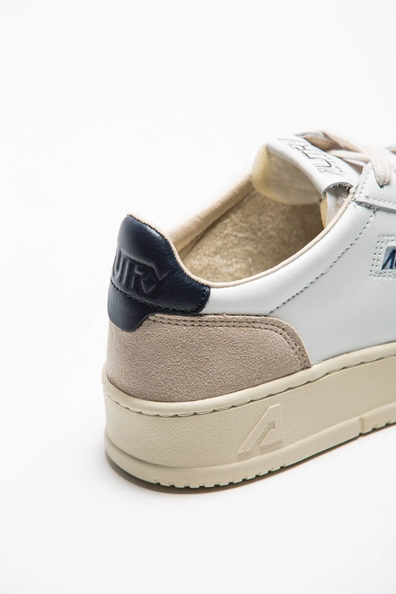 Sneakers MEDALIST LOW-AULW-LS28 