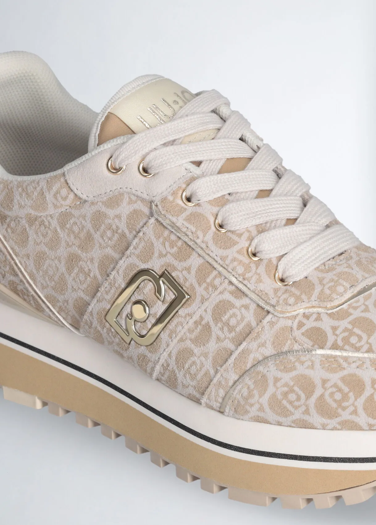 Sneakers platform beige in suede